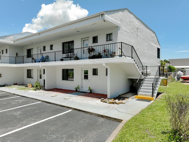 view of building exterior