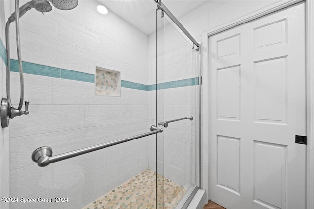 bathroom with walk in shower