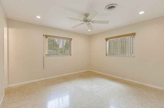 empty room with ceiling fan