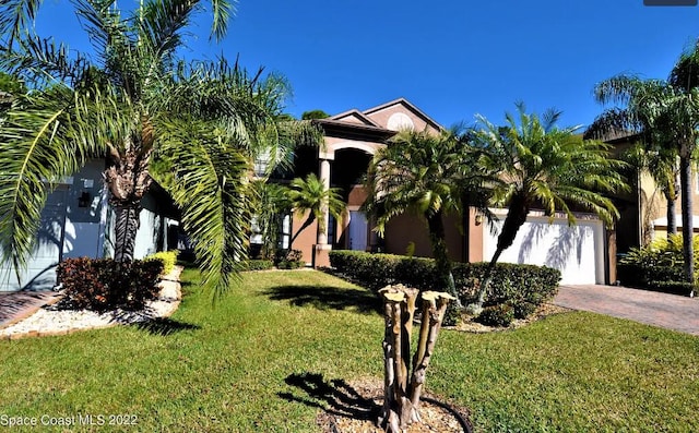 view of front of house with a front yard