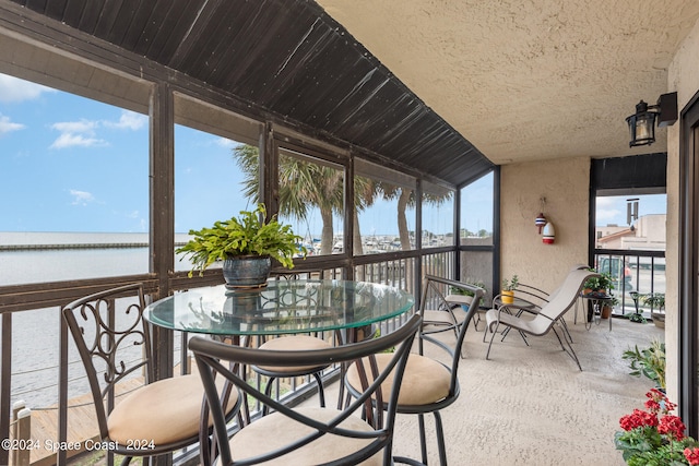 view of sunroom / solarium