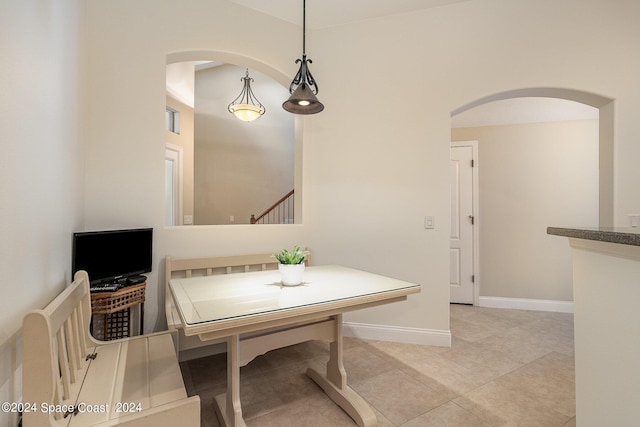 dining room with light tile patterned floors