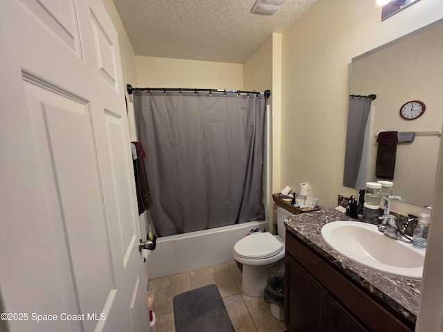 full bathroom featuring a textured ceiling, toilet, shower / tub combo, vanity, and tile patterned floors