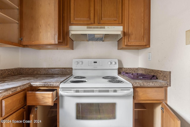 kitchen featuring electric stove