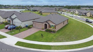 bird's eye view with a residential view