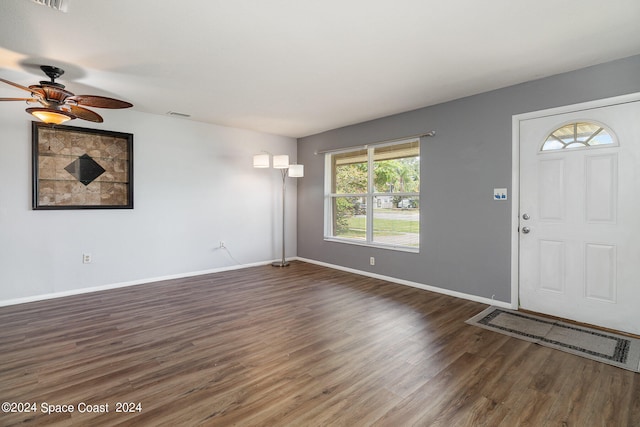 entrance foyer with dark hardwood / wood-style floors and ceiling fan