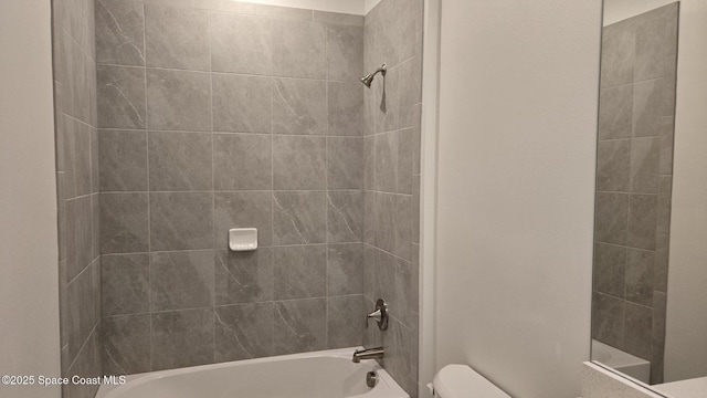 4376 Kelsey Ln, Sebastian, FL 32976 - full bath with toilet and tub / shower combination