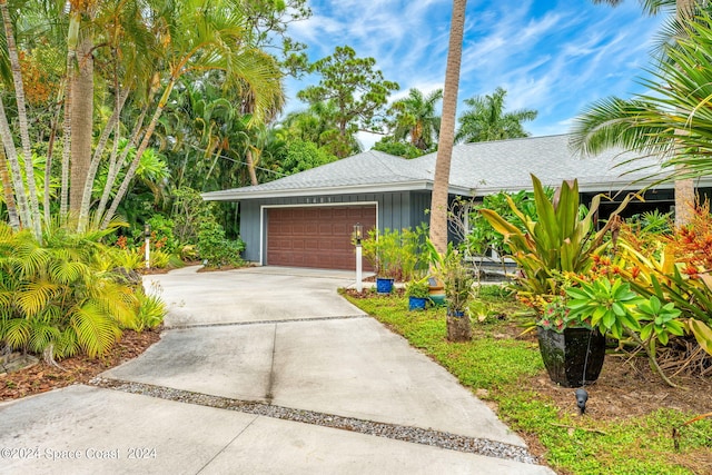 view of front of house featuring a garage