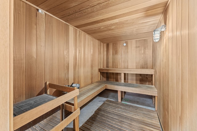 view of sauna / steam room