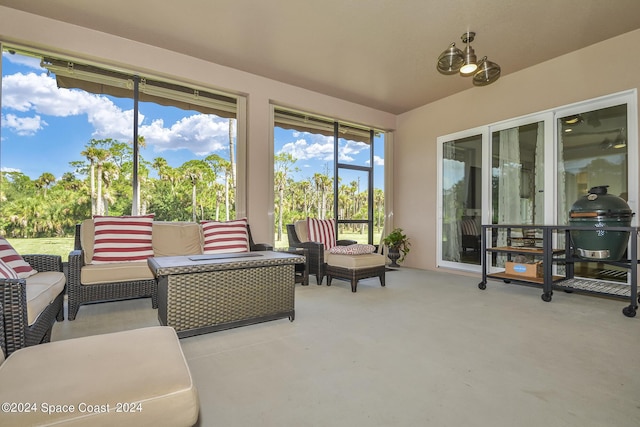 view of sunroom / solarium