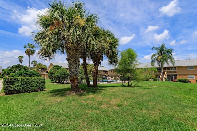 250 Berkshire Ln, Melbourne, FL 32935 - view of yard with a pool