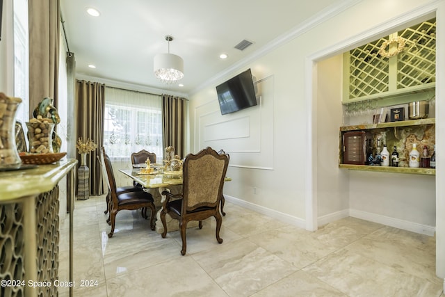 dining area with recessed lighting, visible vents, baseboards, ornamental molding, and an inviting chandelier