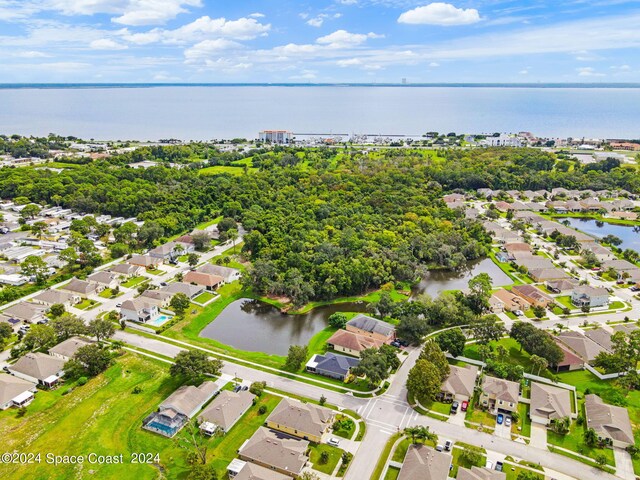 bird's eye view featuring a water view