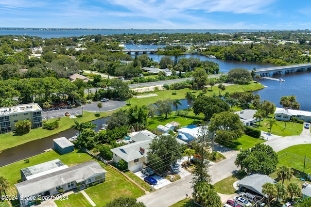 bird's eye view featuring a water view