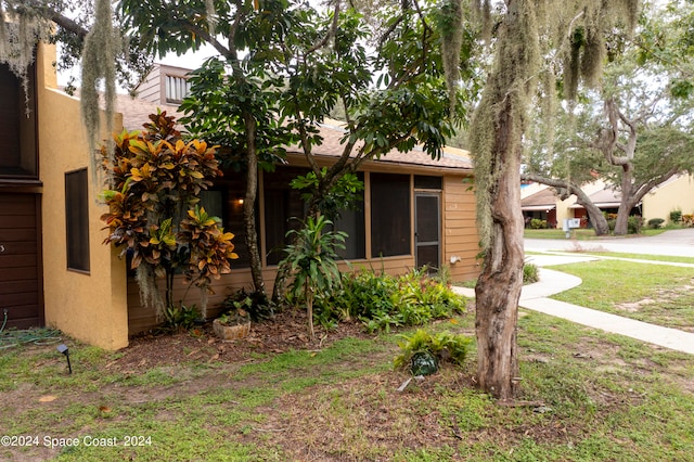 view of front of property