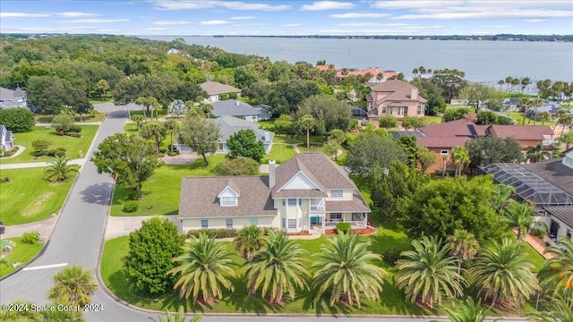 bird's eye view with a water view