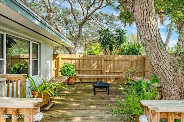 view of wooden deck