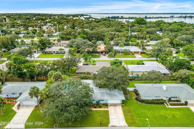 bird's eye view featuring a water view