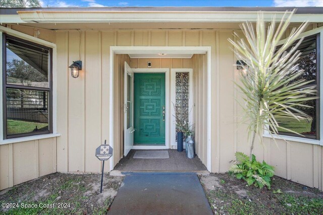 view of entrance to property