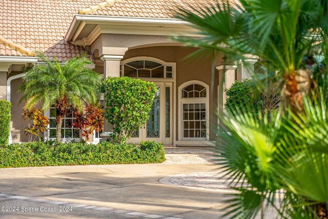 view of property entrance