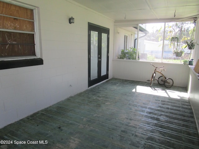 view of unfurnished sunroom