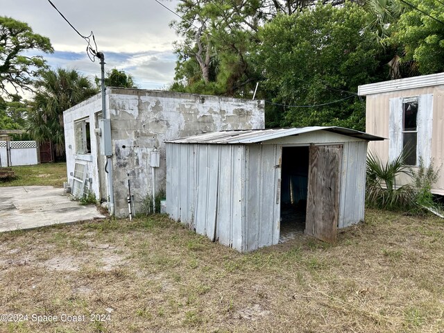 view of outbuilding