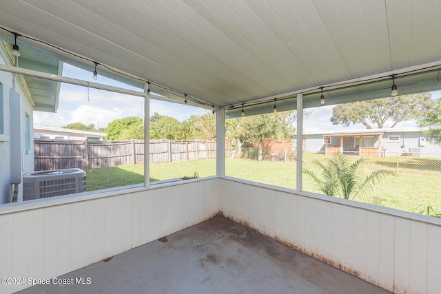 view of unfurnished sunroom