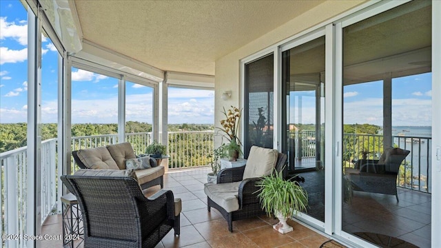 view of sunroom / solarium