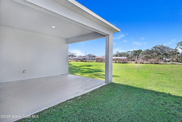 view of yard featuring a patio area