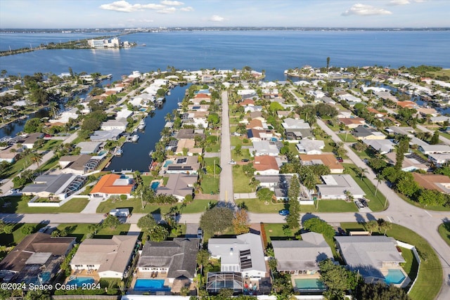 bird's eye view featuring a water view