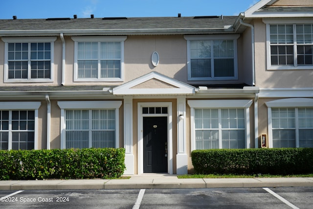 view of townhome / multi-family property