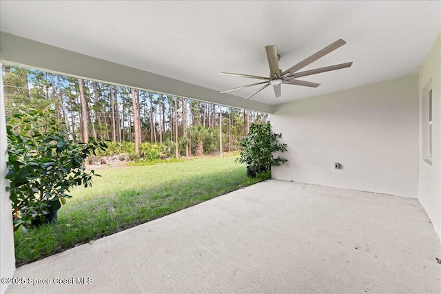 view of patio with a ceiling fan