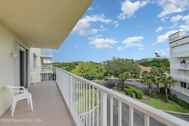 8931 Lake Dr Unit 401, Cape Canaveral, FL 32920 - view of balcony