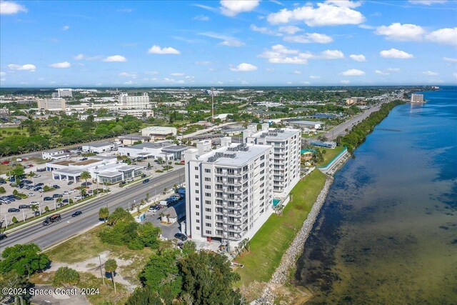 bird's eye view with a water view