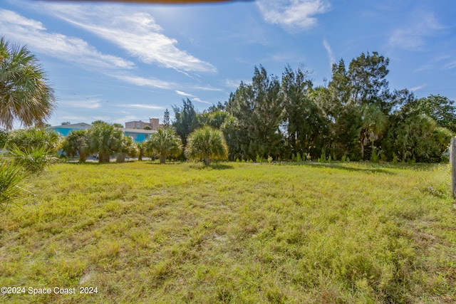 Listing photo 2 for 227 Johnson Ave, Cape Canaveral FL 32920