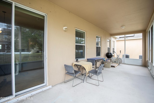 view of sunroom / solarium