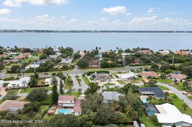 bird's eye view featuring a water view