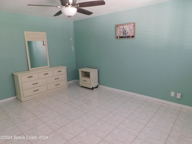 unfurnished bedroom with ceiling fan