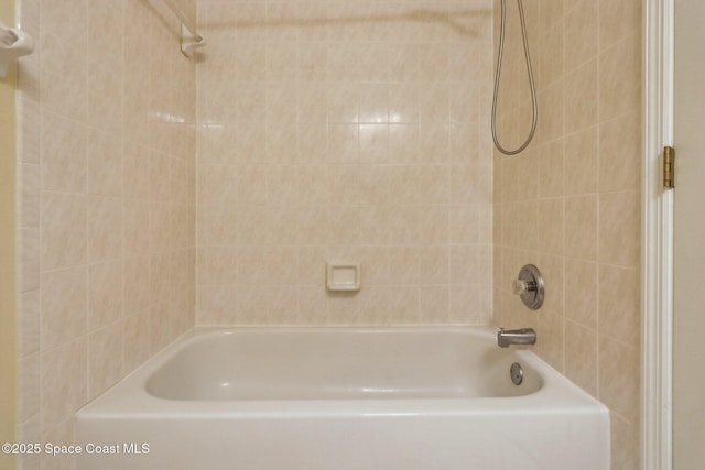 929 Hialeah St, Rockledge, FL 32955 - full bath featuring shower / tub combination