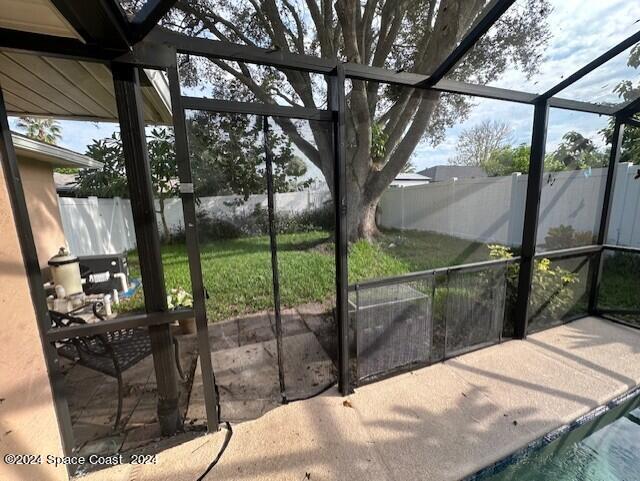 view of sunroom / solarium