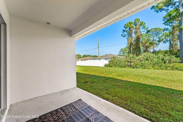 view of yard with a patio area