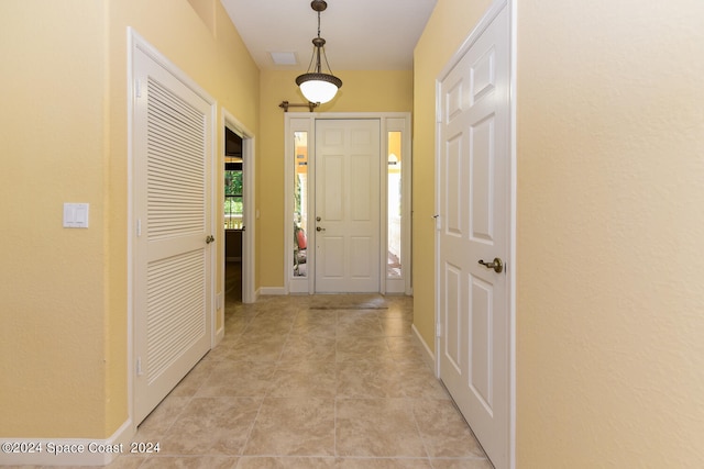 view of tiled entryway