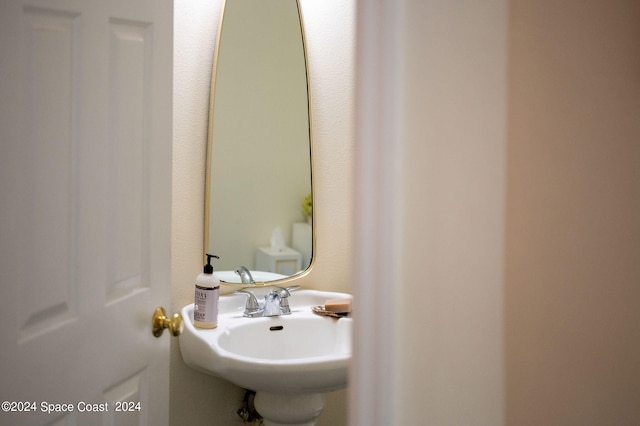 bathroom with sink