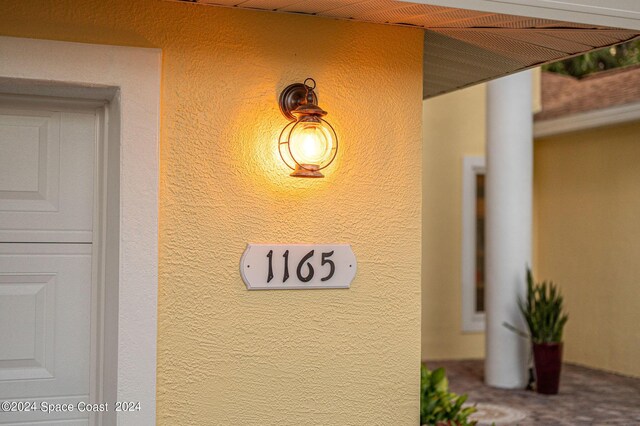 1165 Old Parsonage Dr, Merritt Island, FL 32952 - detailed view of stucco siding