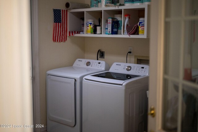 1165 Old Parsonage Dr, Merritt Island, FL 32952 - clothes washing area with washer and dryer