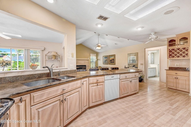 818 Spanish Wells Dr, Melbourne, FL 32940 - kitchen with dishwasher, visible vents, ceiling fan, and a sink