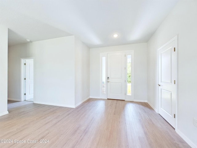 foyer entrance featuring light hardwood / wood-style floors