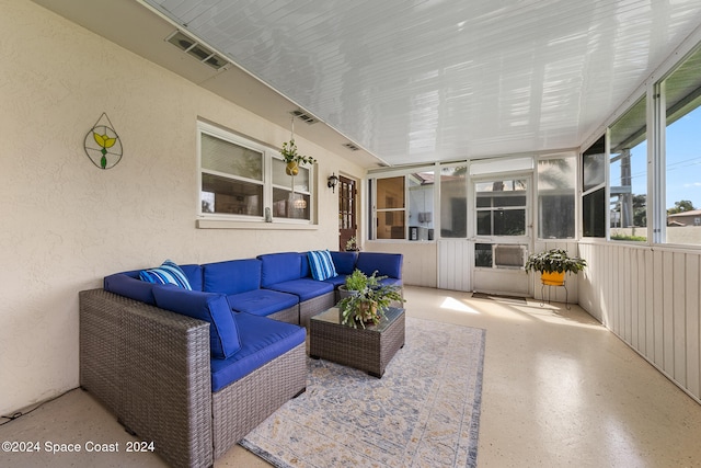 view of sunroom / solarium