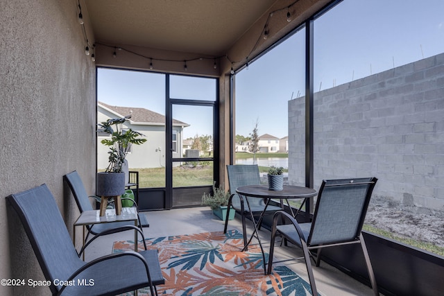 view of sunroom / solarium