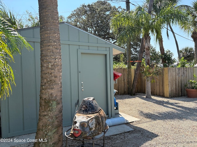 view of outbuilding